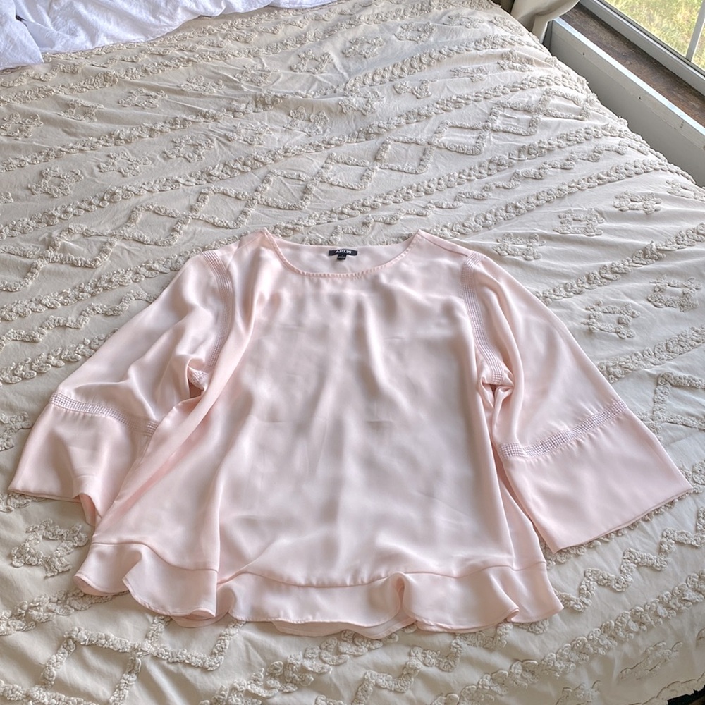 Apt. 9 pink 3/4 sleeve women’s shirt!! - Picture 2 of 5